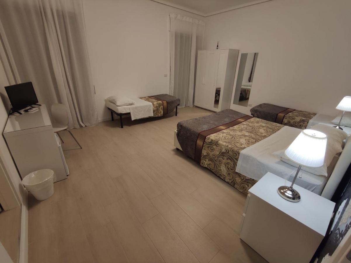 Sami Luxury Rooms 3 8 0 7 9 4 9 2 5 3 Syracuse Exterior photo