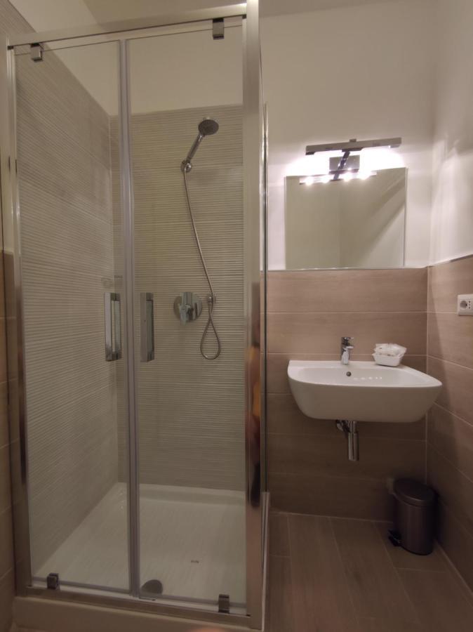 Sami Luxury Rooms 3 8 0 7 9 4 9 2 5 3 Syracuse Exterior photo