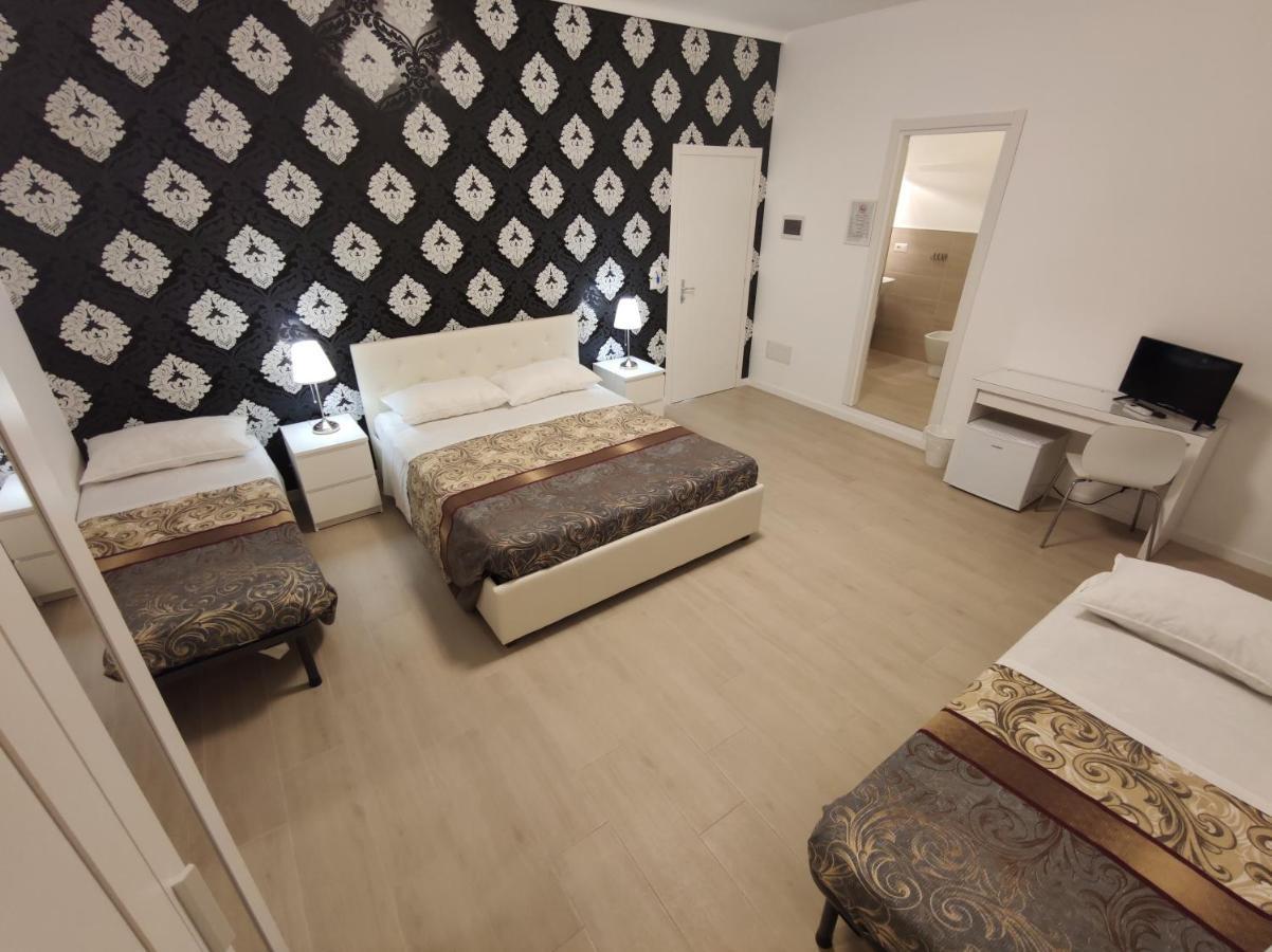 Sami Luxury Rooms 3 8 0 7 9 4 9 2 5 3 Syracuse Exterior photo