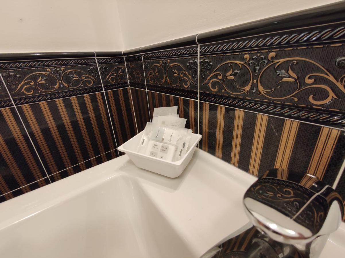 Sami Luxury Rooms 3 8 0 7 9 4 9 2 5 3 Syracuse Exterior photo